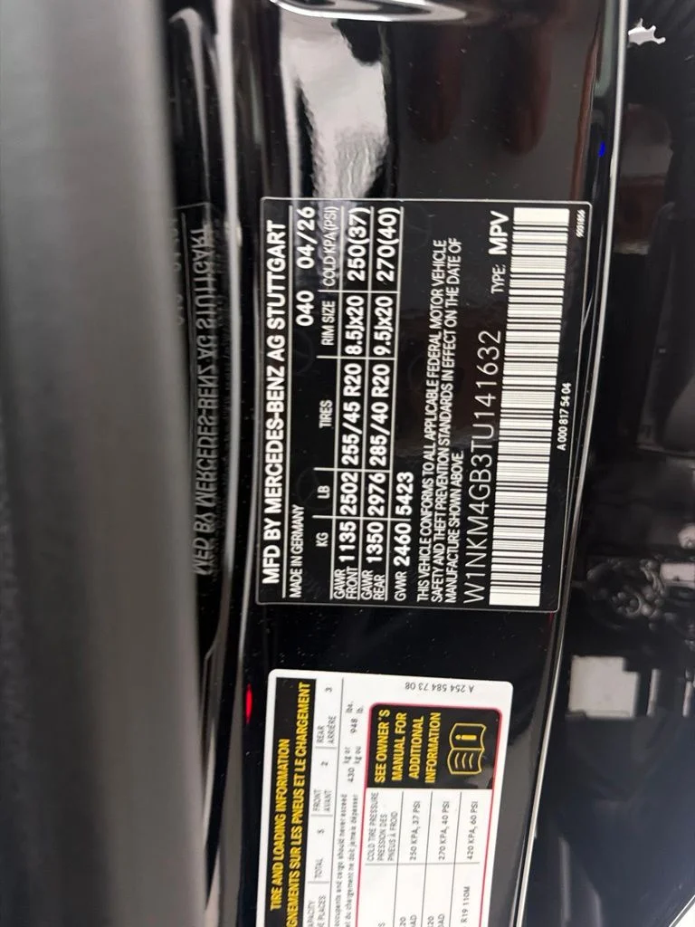 New 2026 Black Mercedes-Benz GLC 300 image 28