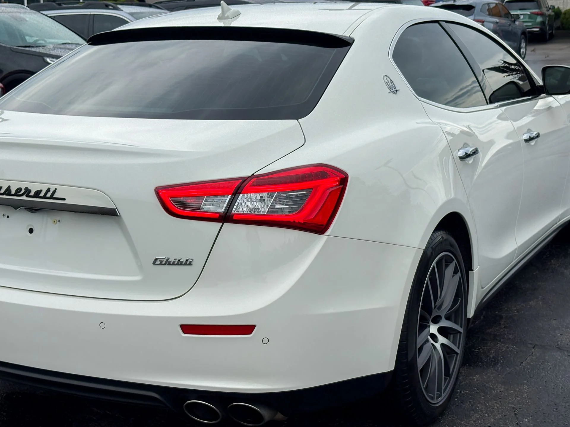 Used 2016 White Maserati S Q4 image 18
