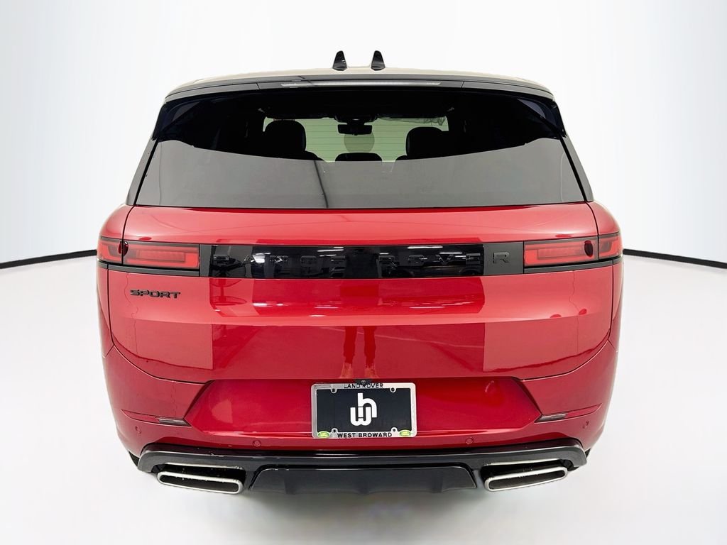 New 2026 Firenze Red Land Rover Dynamic SE image 6