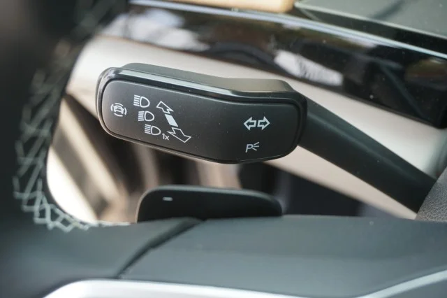 2024 Volkswagen Atlas SE w/Tech - Photo 25