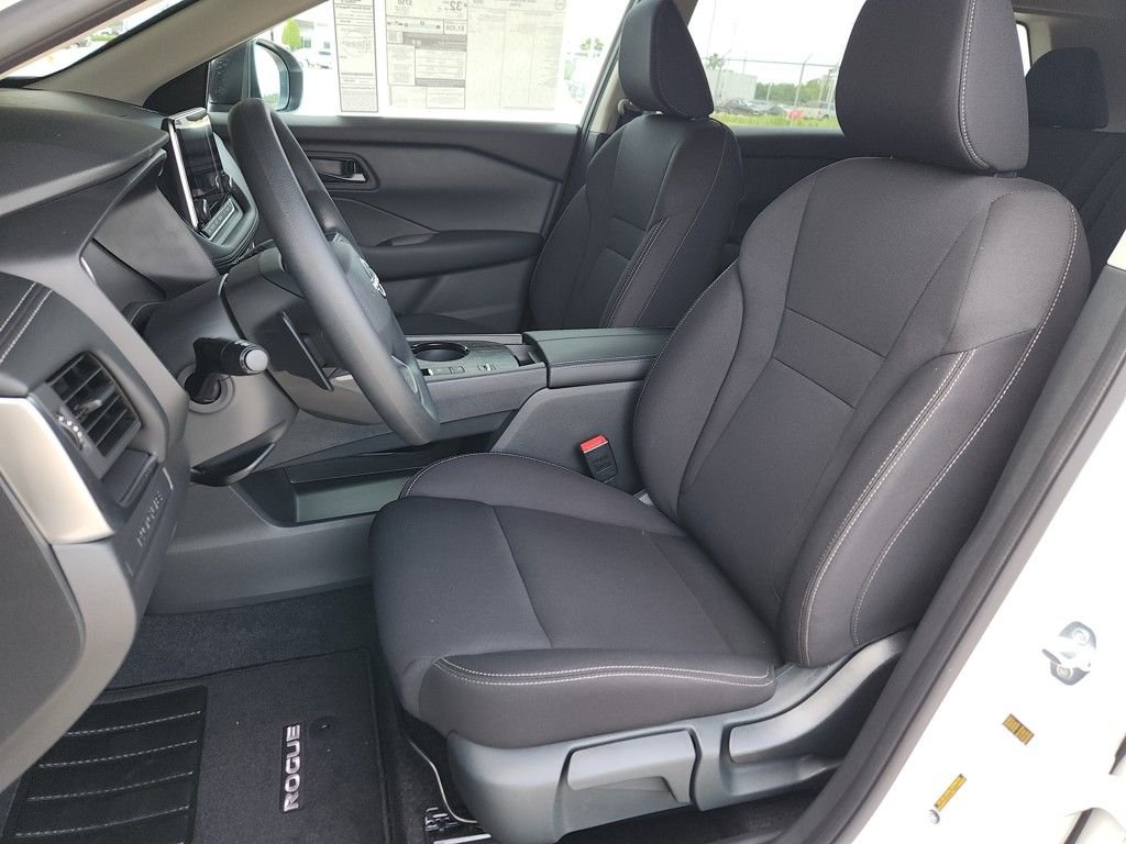 2026 Nissan Rogue S - Photo 8