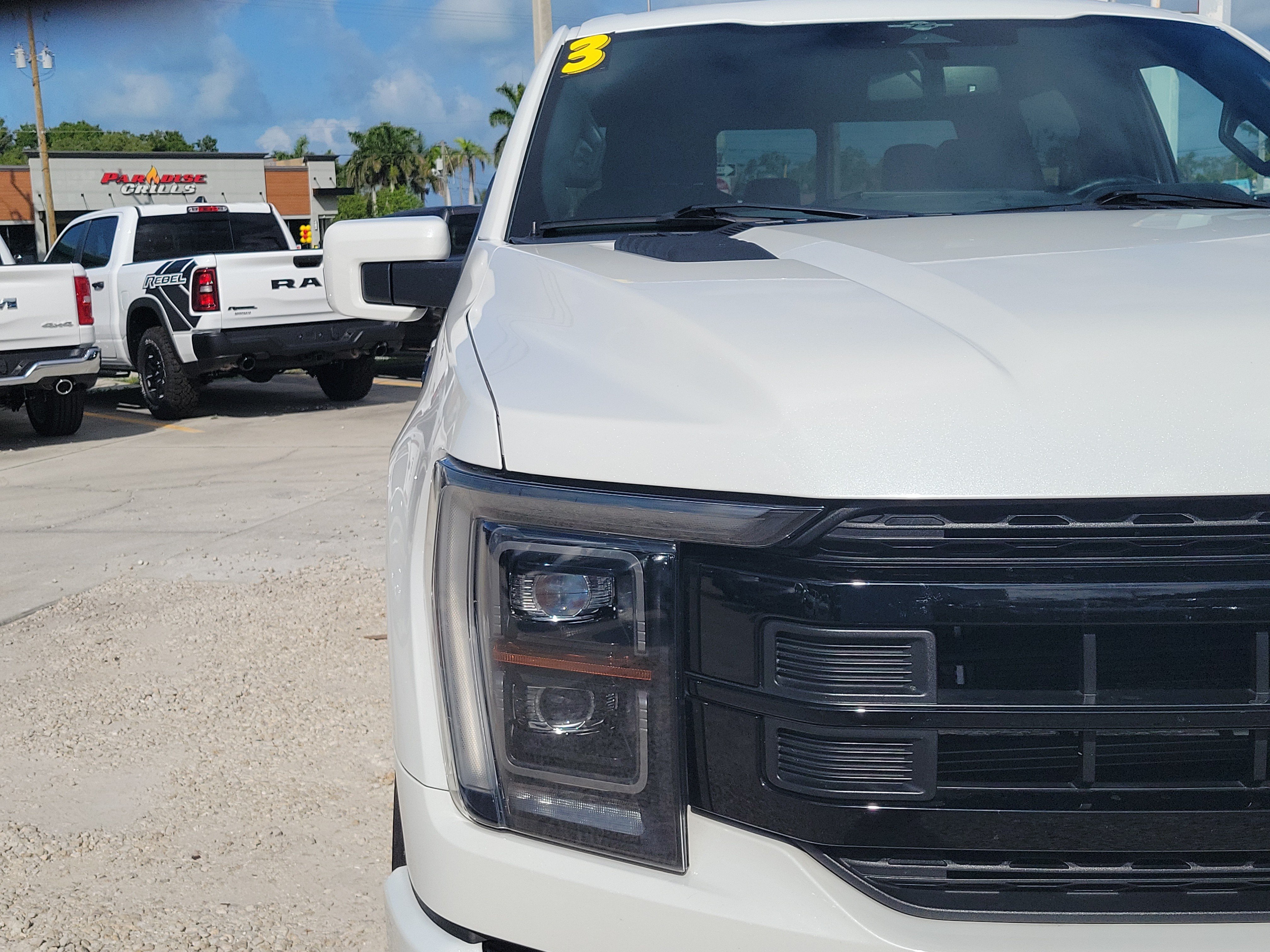 Used 2023 White Metallic Ford LARIAT image 7