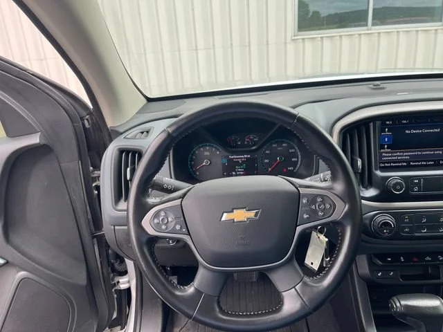 Used 2020 SILVER ICE METALLIC Chevrolet 4WD Z71 image 15