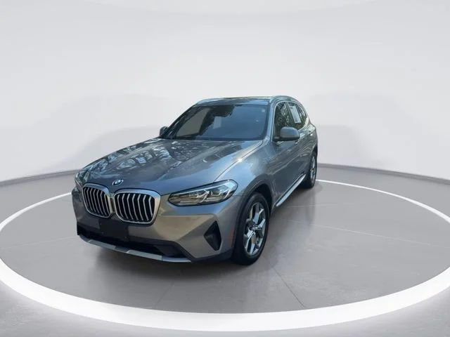 Used 2023 Gray BMW xDrive30i image 3