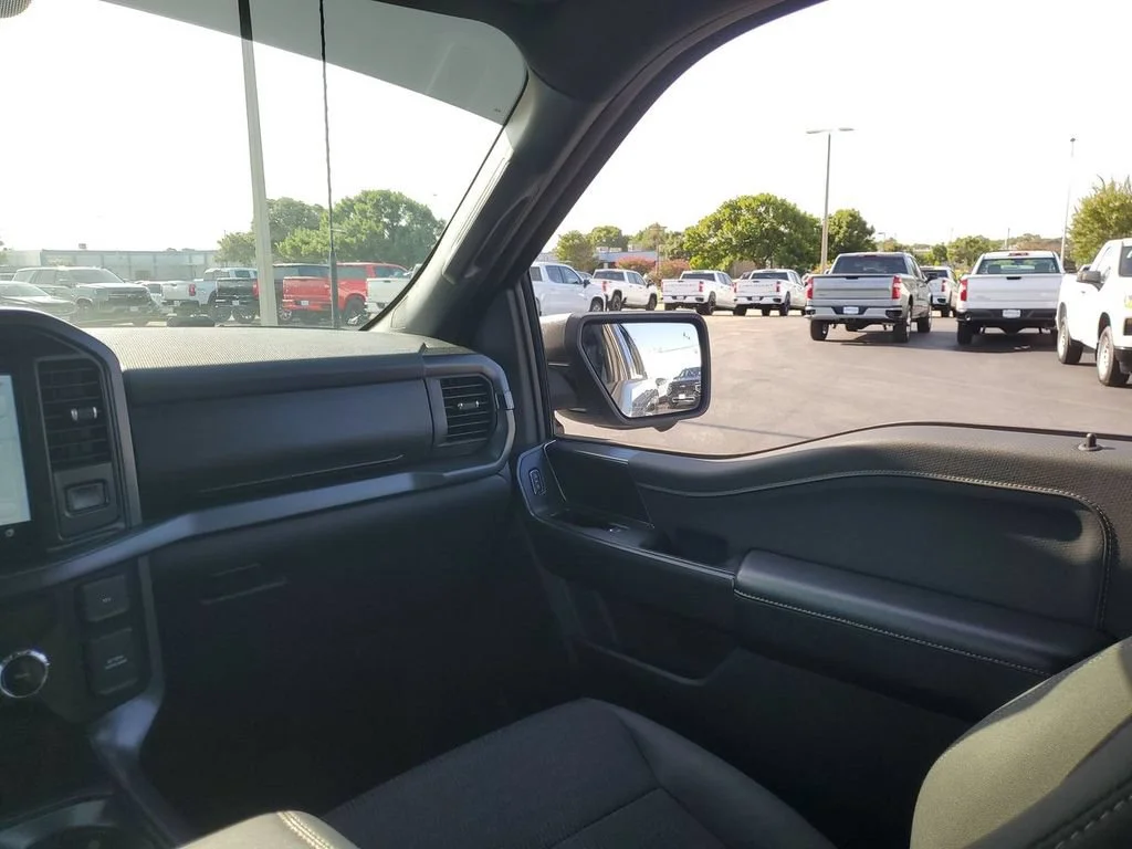 Used 2024 Silver Ford XLT image 11