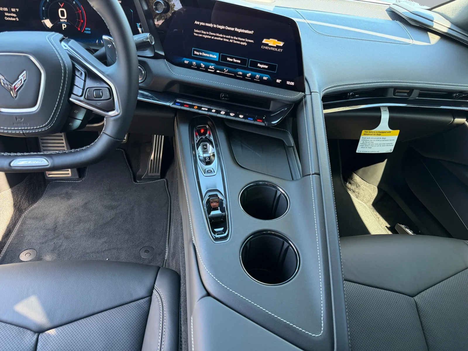 2027 Chevrolet Corvette 2LZ - Photo 12