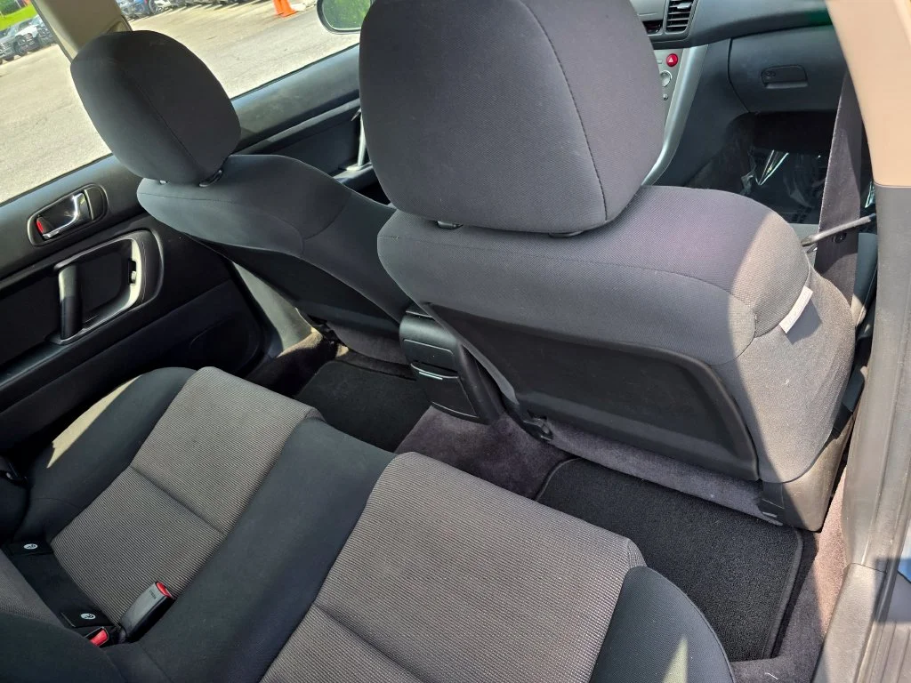 Used 2005  Subaru 2.5i image 25