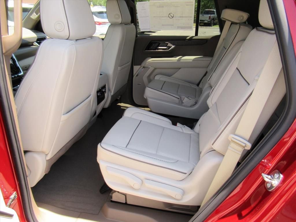 2026 GMC Yukon Denali - Photo 33