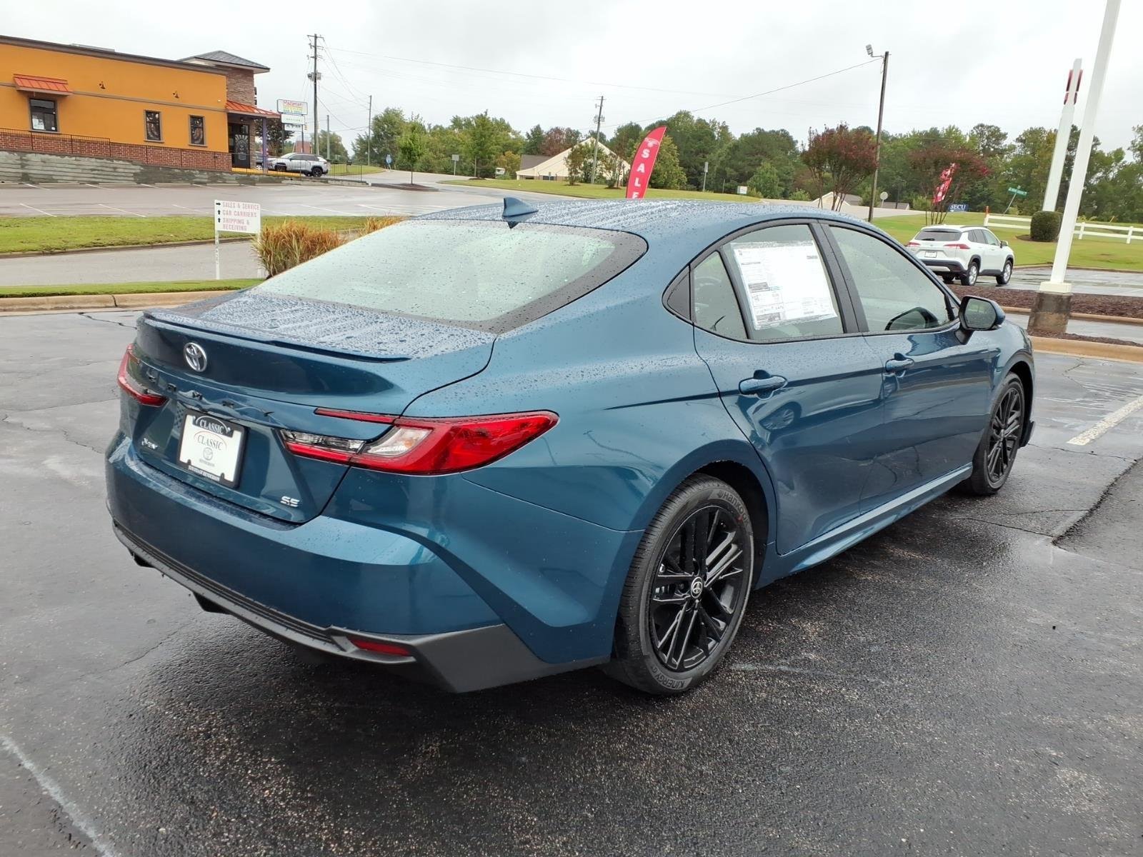 New 2026 Ocean Gem Toyota SE image 2