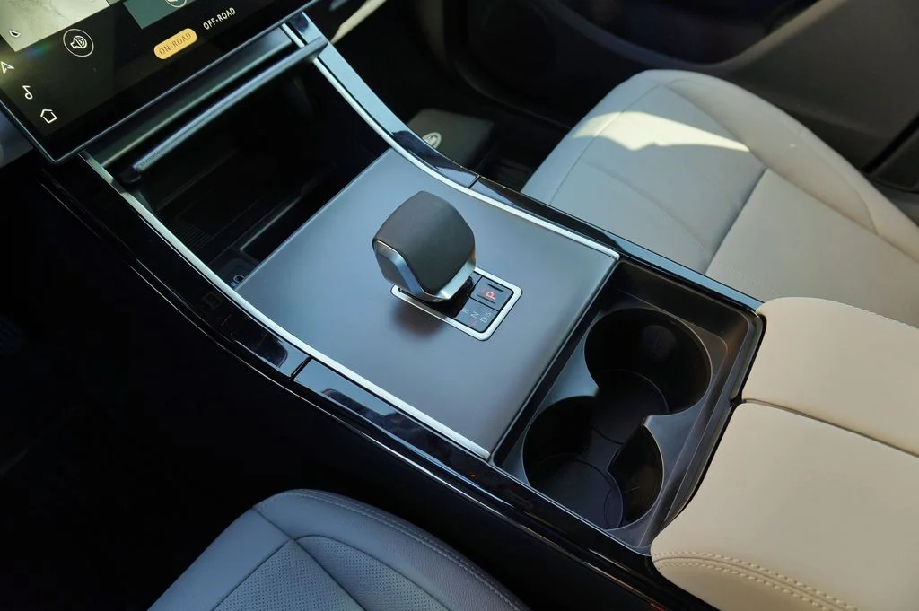 Used 2026 Blue Land Rover S image 26