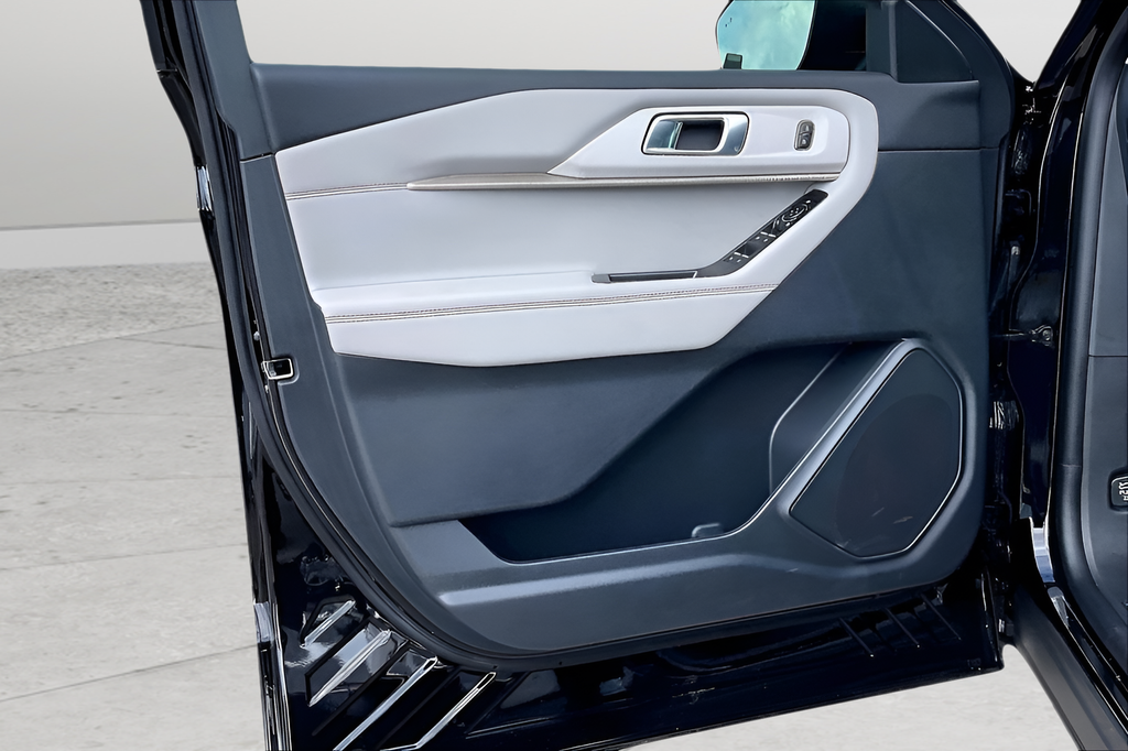 New 2026 Agate Black Metallic Ford Active image 13