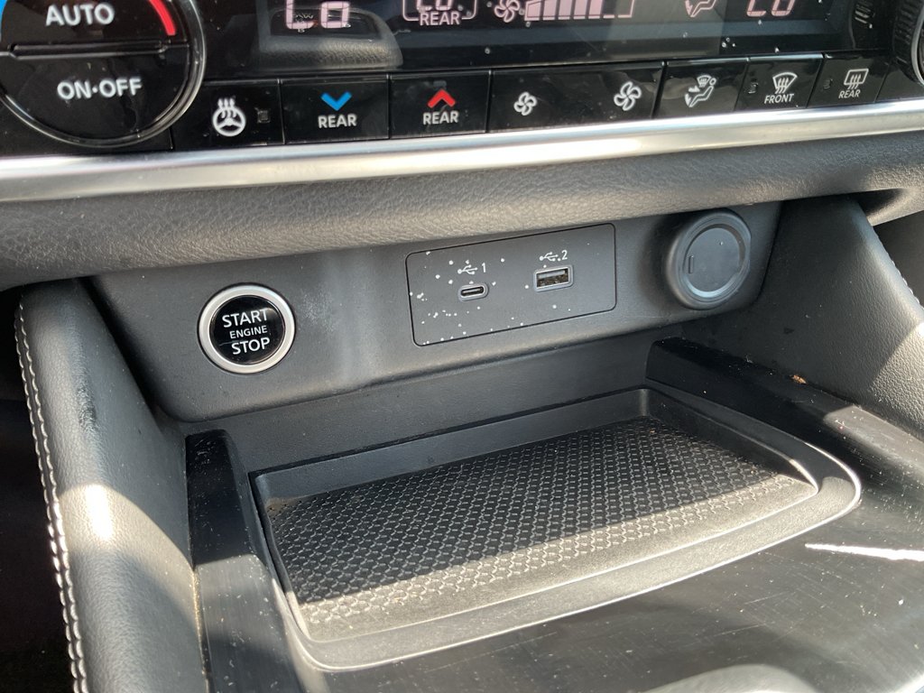 Used 2021 Boulder Gray Pearl Nissan SL image 31