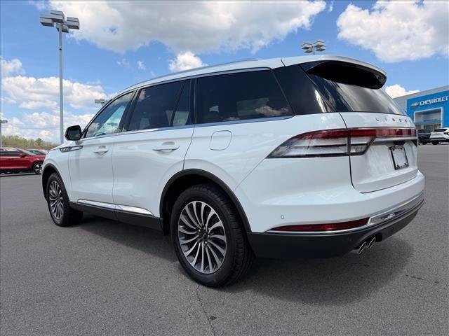 Used 2023 Pristine White Metallic Tri-Coat Lincoln Reserve image 3