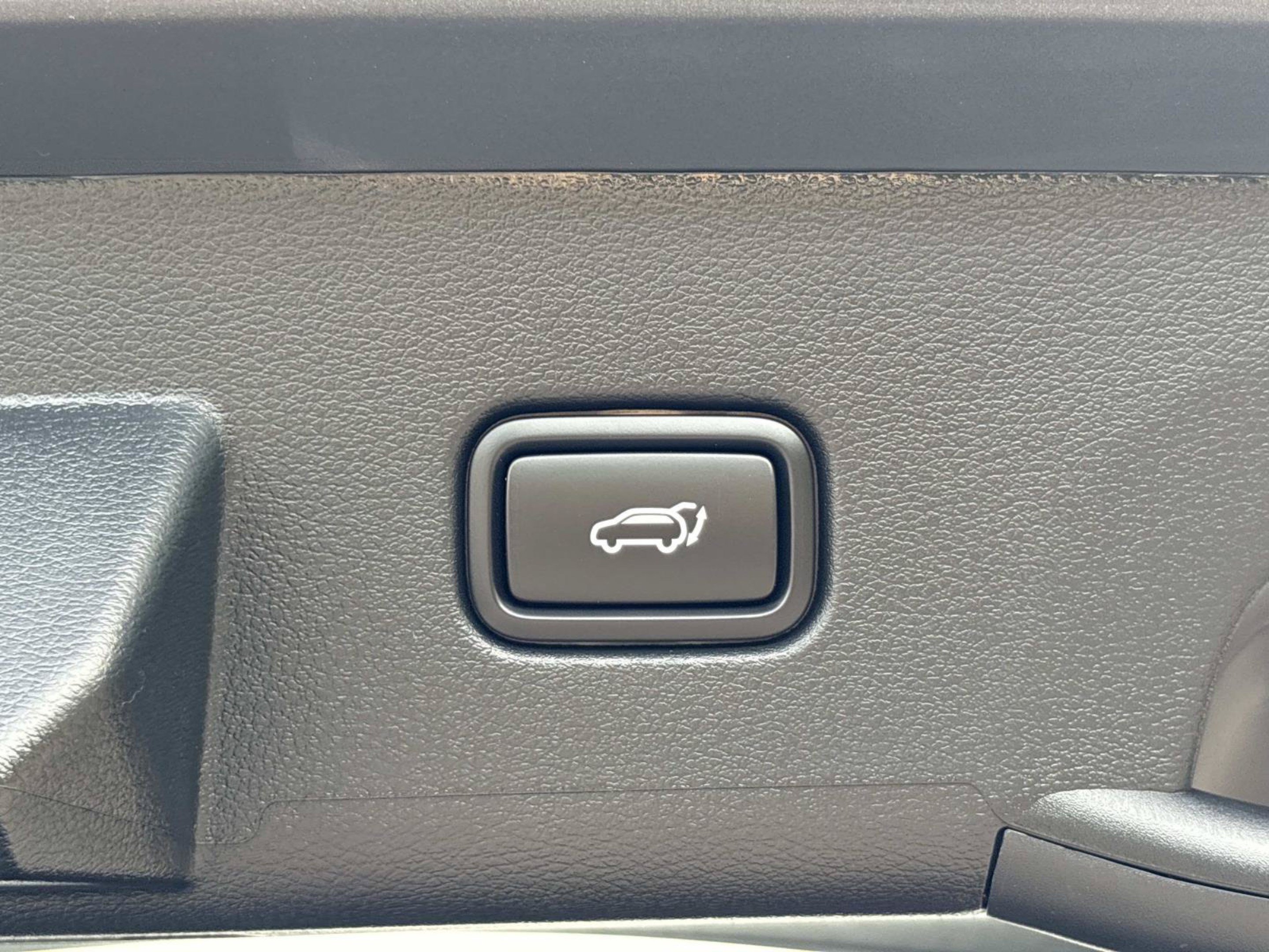 New 2027 Gravity Gray Kia X-Line image 10