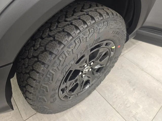 New 2026 Carbonized Gray Metallic Ford Badlands® image 41