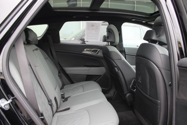 Used 2023 Black Kia X-Pro image 33
