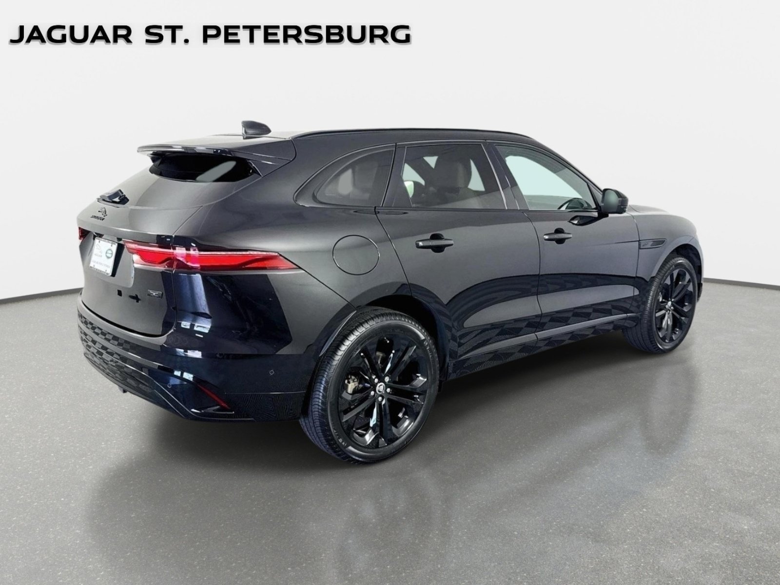 Used 2026 Santorini Black Jaguar P250 R-Dynamic S image 5