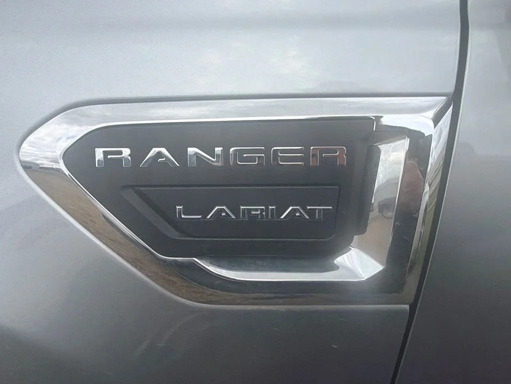 Used 2023 Silver Metallic Ford Lariat image 12
