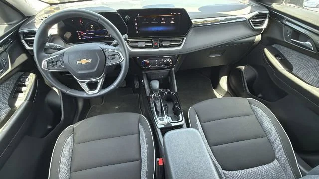 Used 2024 Mosaic Black Metallic Chevrolet LT image 26