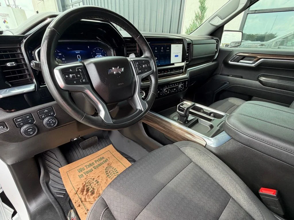 Used 2024 White Chevrolet RST image 11