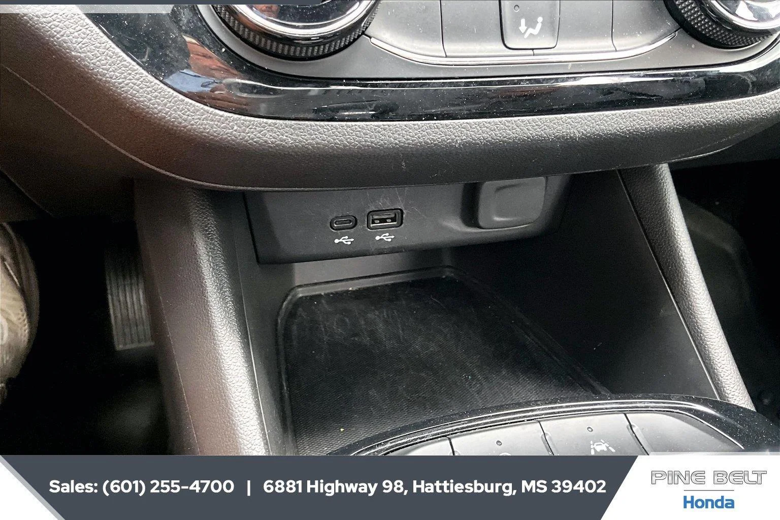 Used 2025 Moonstone Gray Metallic Buick Sport Touring image 24