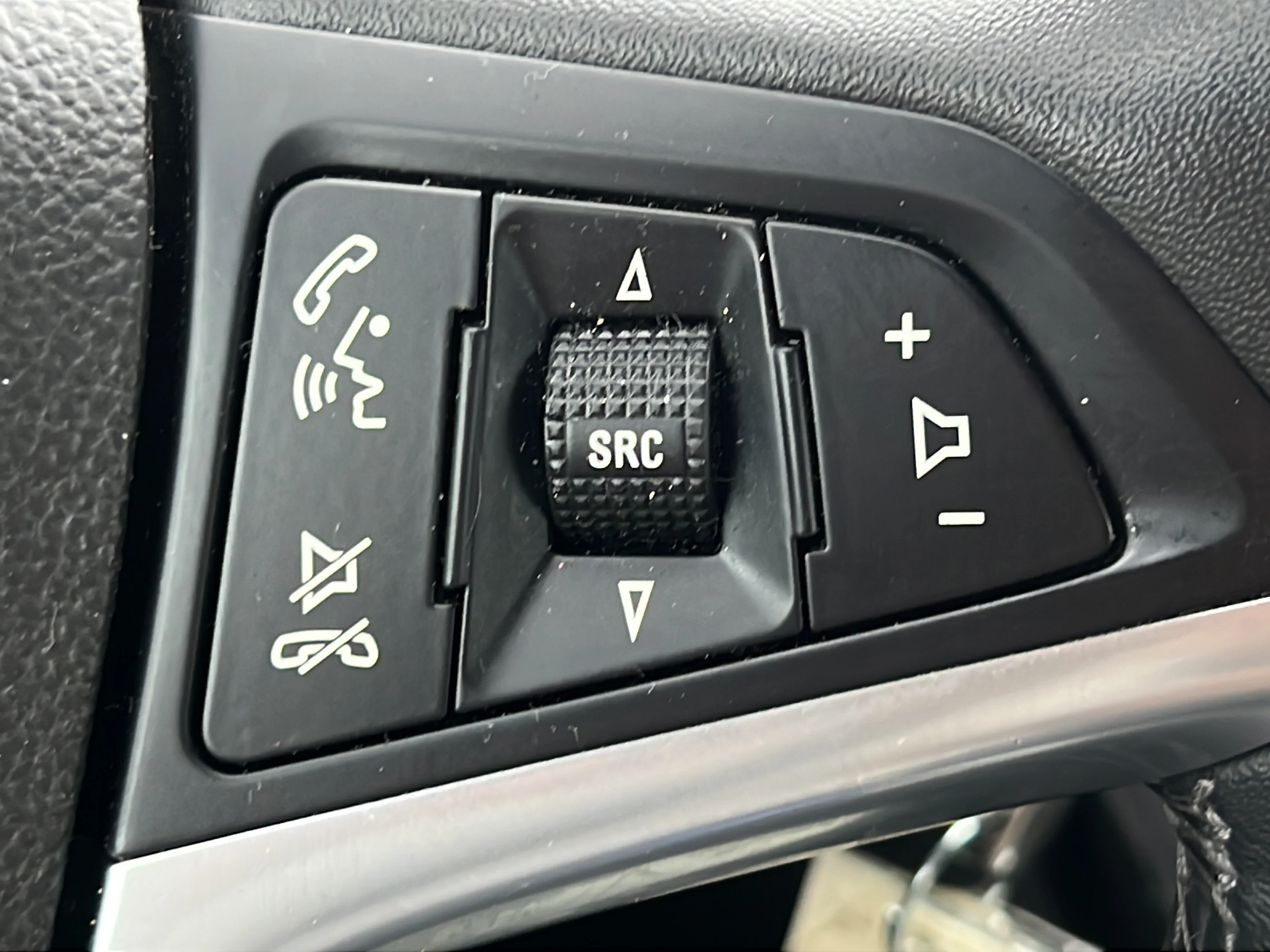 Used 2019 Summit White Buick Premium image 16