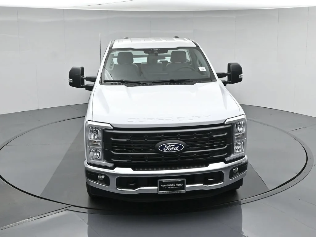 New 2027 Oxford White Ford XL image 36