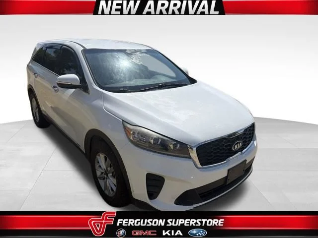 Used 2019 White Kia LX image 1