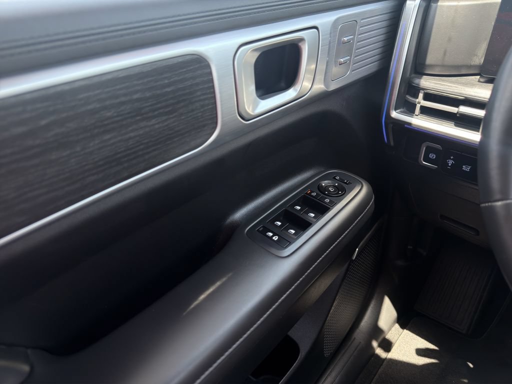 Used 2024 Black Hyundai Limited image 12