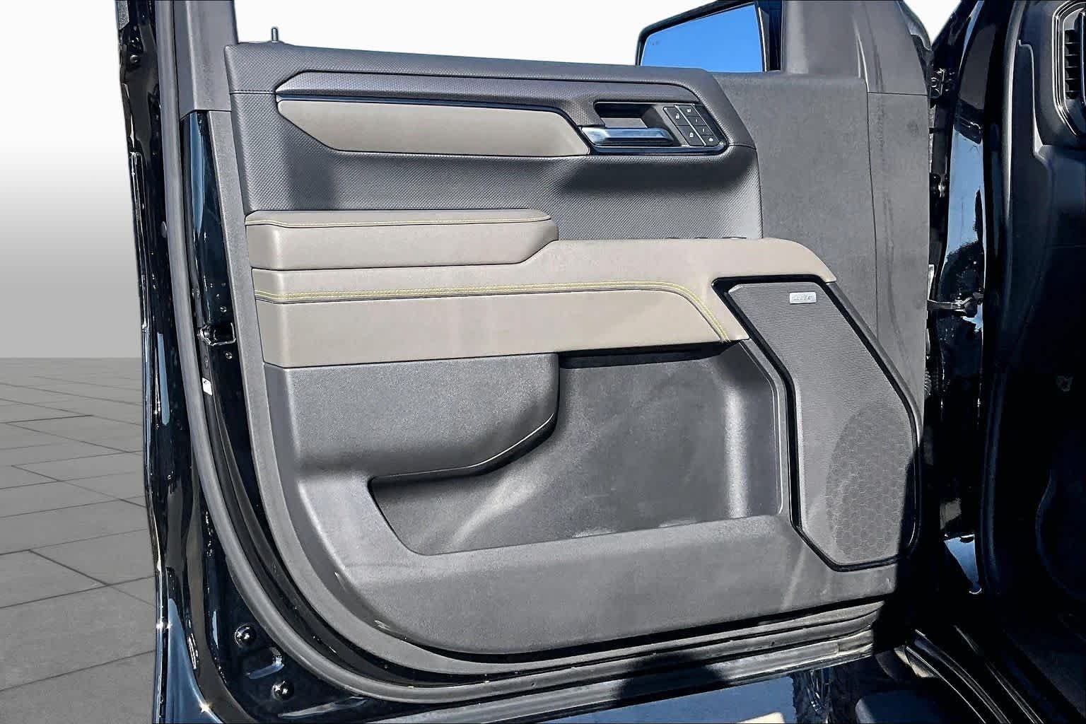 Used 2024 Black Chevrolet ZR2 image 22
