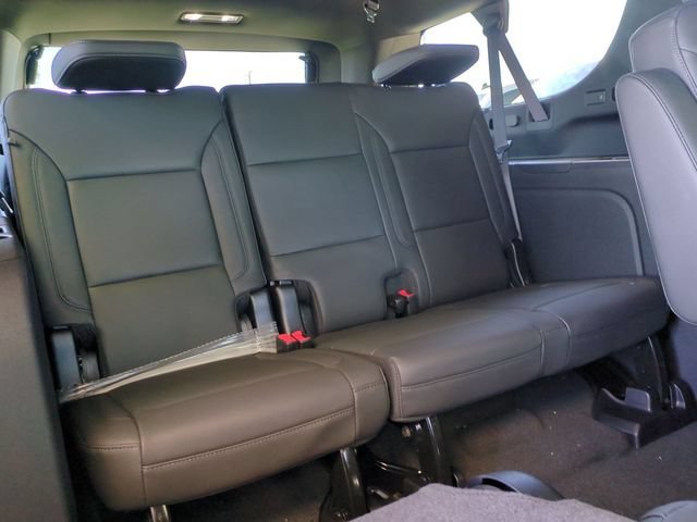 2026 Chevrolet Suburban Z71 - Photo 31