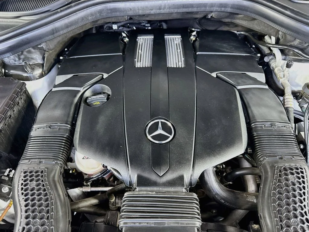 Used 2018 White Mercedes-Benz GLS 450 image 42