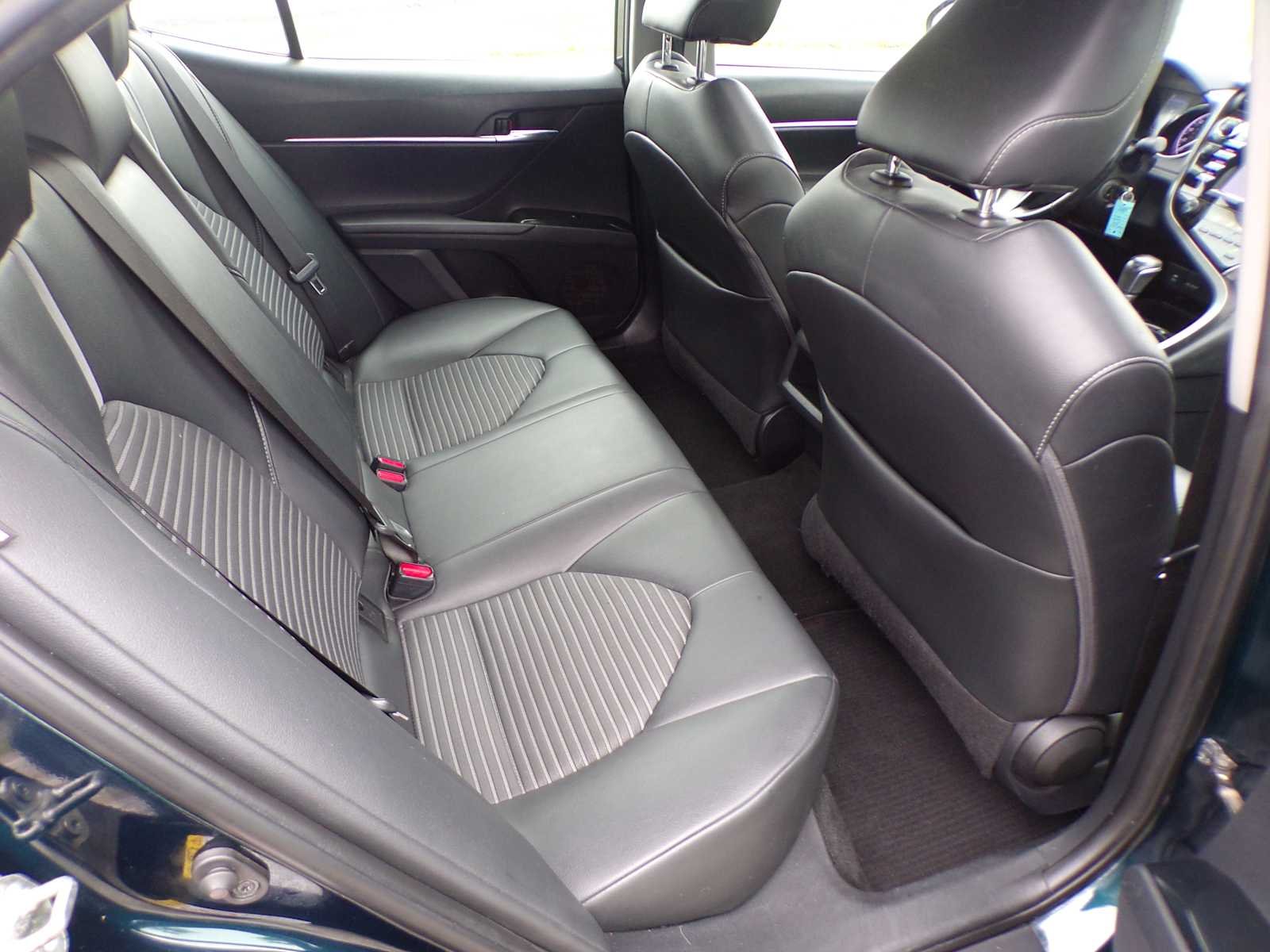 Used 2018 Blue Toyota SE image 18