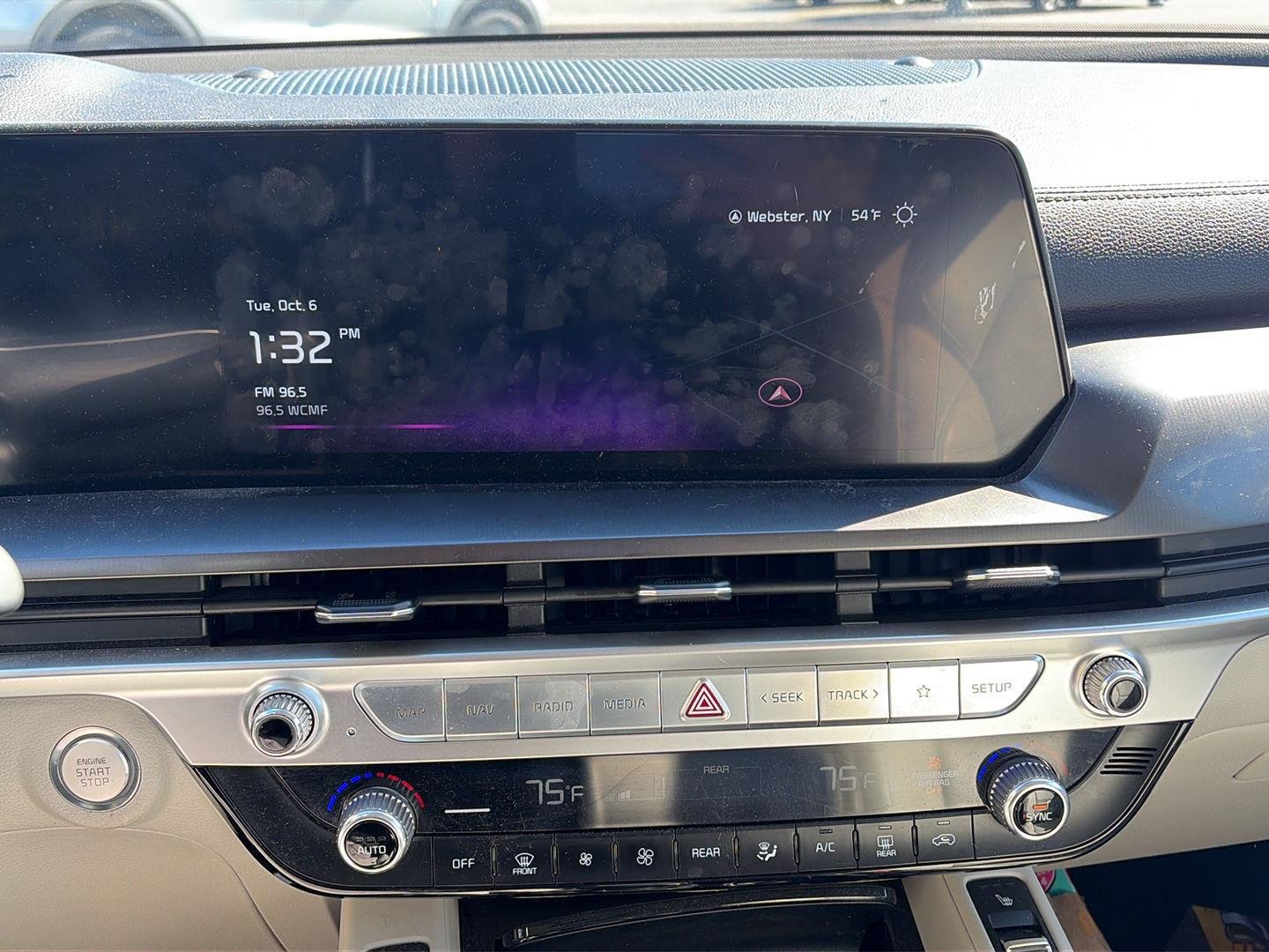 Used 2023 Glacial White Pearl Kia S image 8