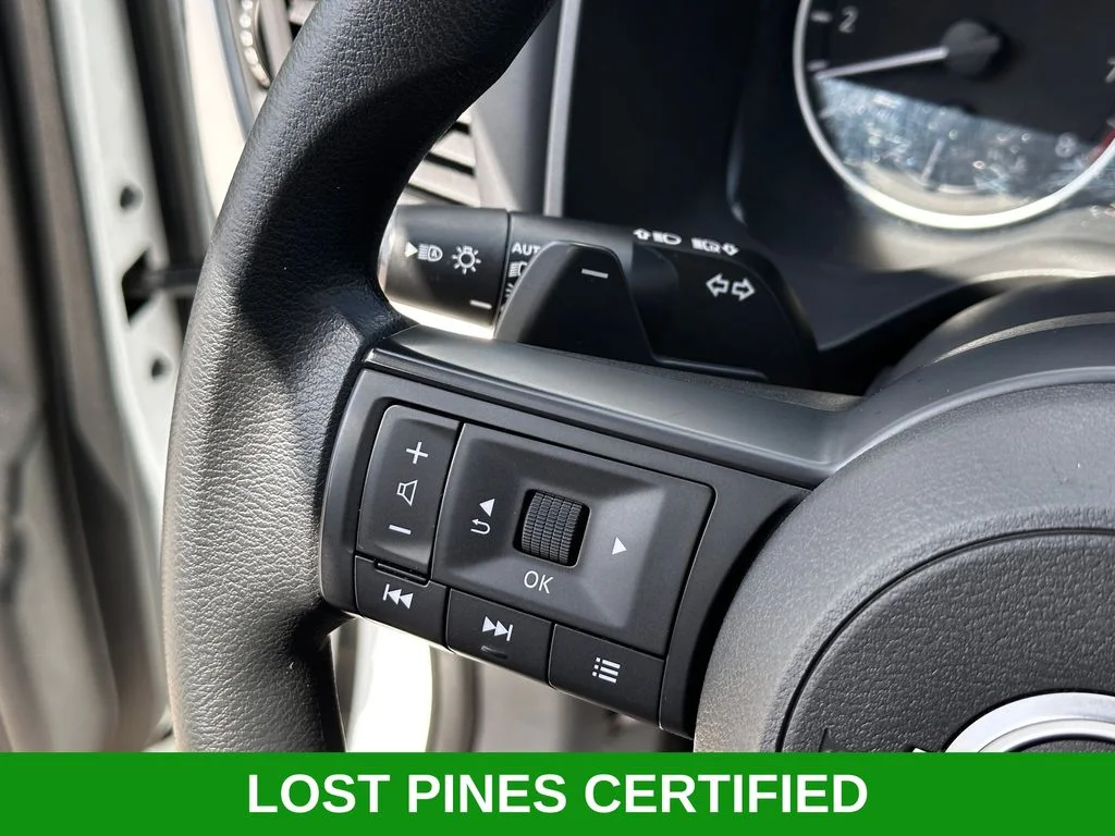 Used 2024 White Nissan SV image 15