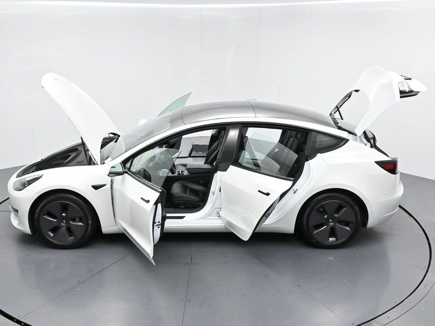 Used 2021 Pearl White Multi-Coat Tesla Standard Range Plus image 40