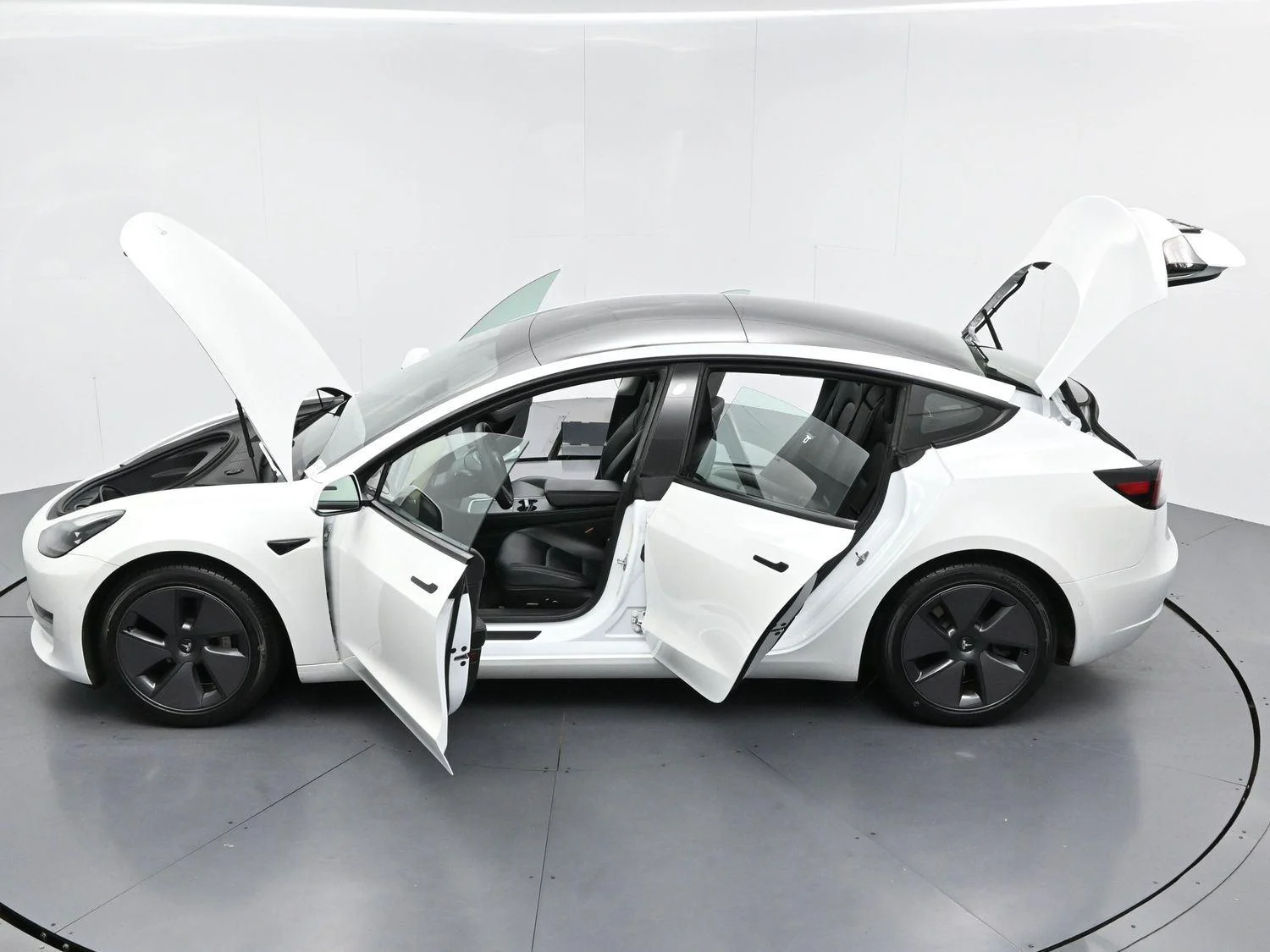 Used 2021 Pearl White Multi-Coat Tesla Standard Range Plus image 40