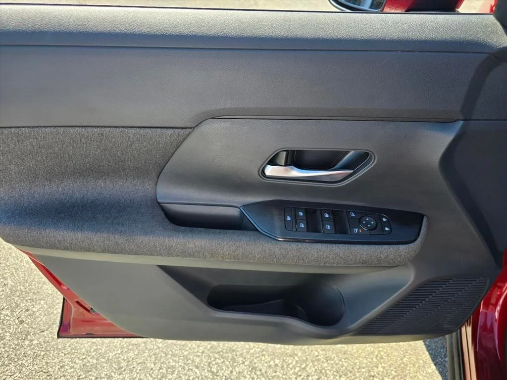 Used 2025 Red Nissan SV image 8