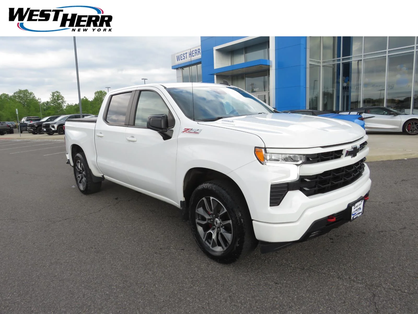 Used 2023 Summit White Chevrolet RST image 1