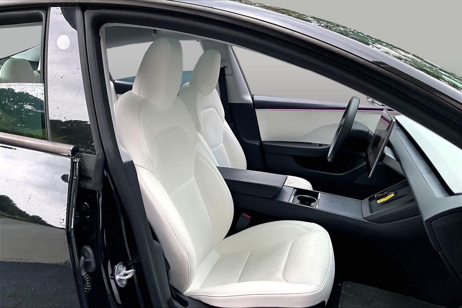 Used 2025  Tesla Long Range image 15