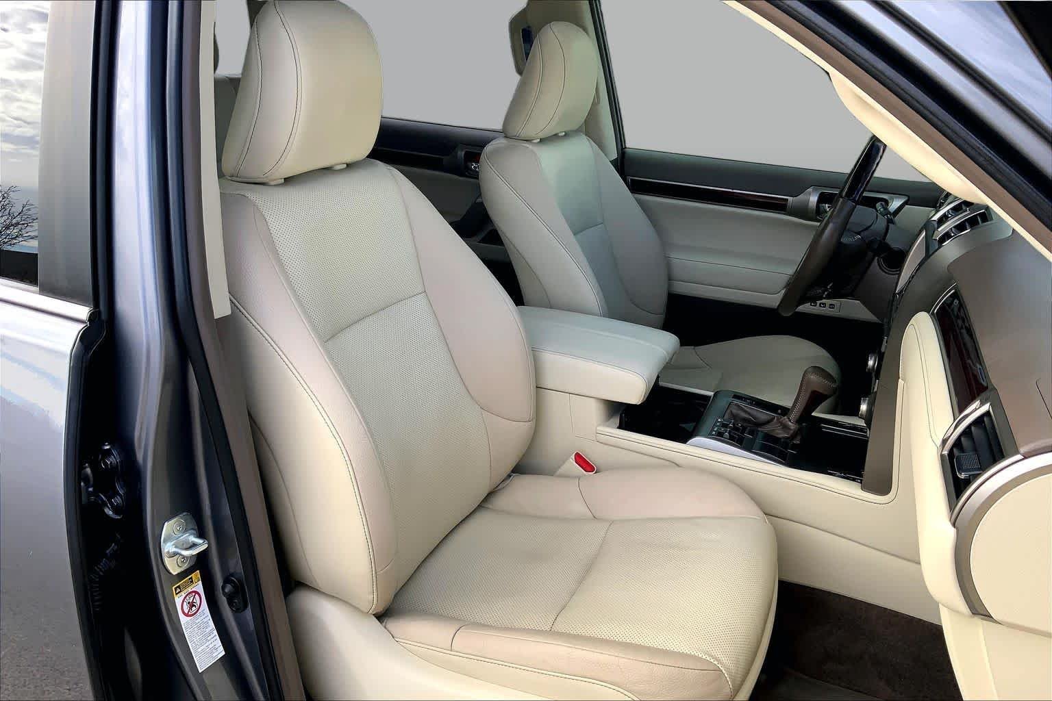 Used 2019 Nebula Gray Pearl Lexus Premium image 7