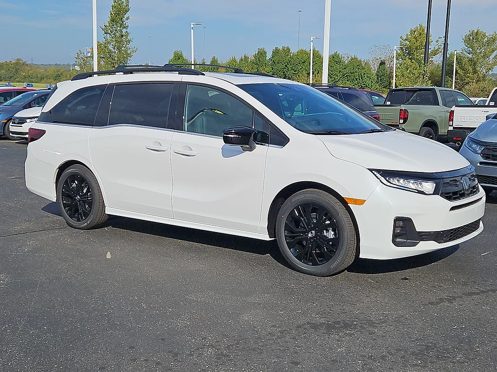 New 2027 Platinum White Pearl Honda Sport-L image 5