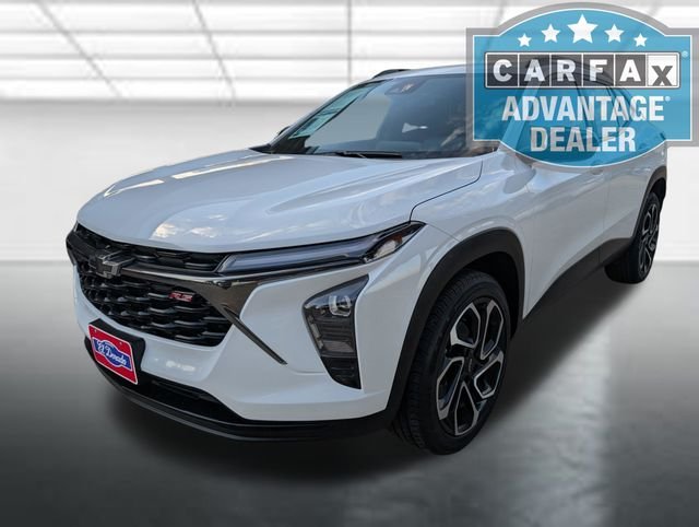 Used 2025 Summit White Chevrolet 2RS image 26