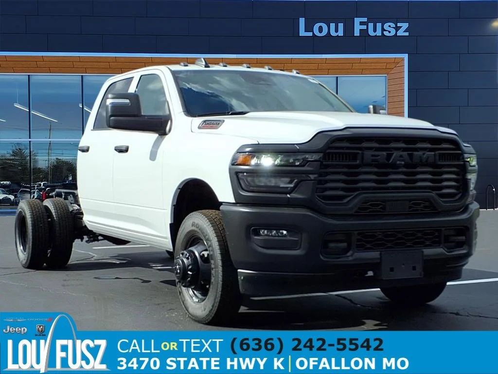 2025 RAM 3500 Tradesman 4X4 Crew Cab's photo