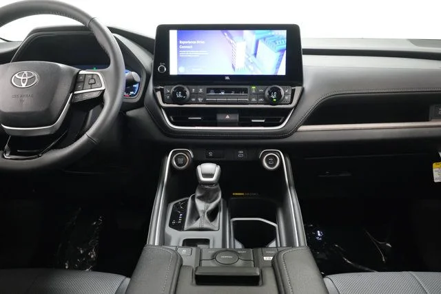 Certified Used 2026  Toyota Limited image 10