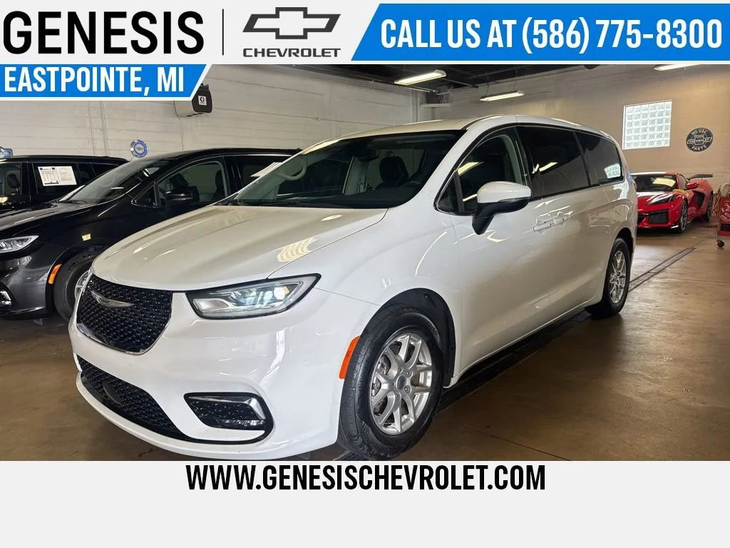 2023 Chrysler Pacifica's photo