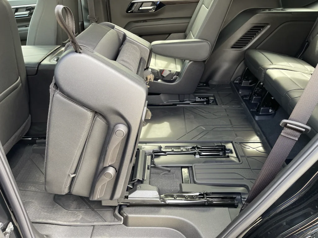 2026 Chevrolet Tahoe LT - Photo 33