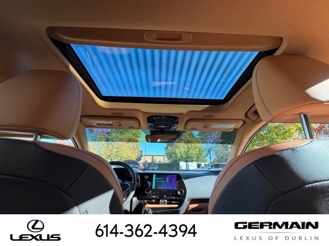 Used 2024 White Lexus 350 Base image 14