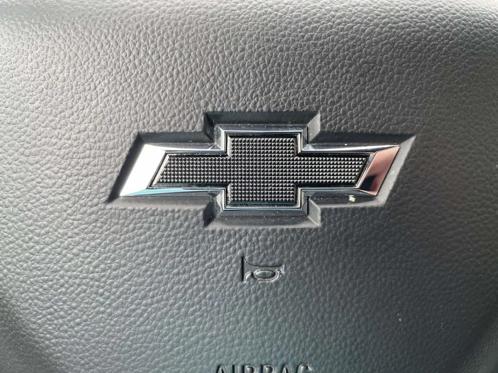 Used 2022 Dark Ash Metallic Chevrolet Z71 image 28