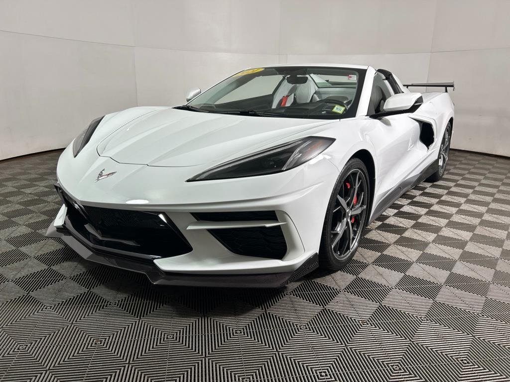 Used 2021 Arctic White Chevrolet 3LT image 21